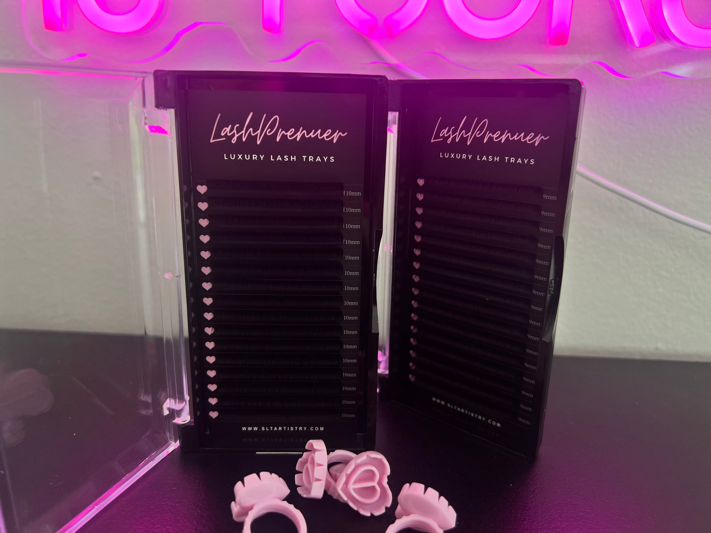 The LashPrenuer Trays D Curl
